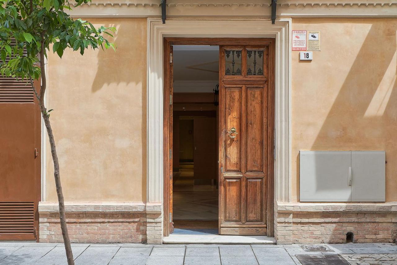 Sebastian Souviron Suites In Malaga By Solaga Holiday Homes Exteriör bild